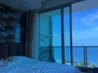 Caroline's Live Sex Cam Show