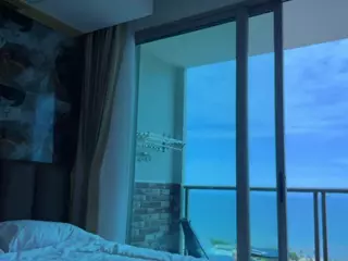 Caroline's Live Sex Cam Show