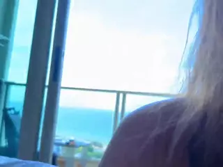 Caroline's Live Sex Cam Show