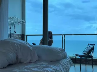 Caroline's Live Sex Cam Show