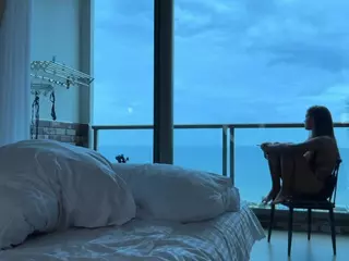 Caroline's Live Sex Cam Show