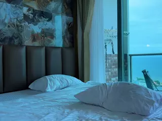 Caroline's Live Sex Cam Show