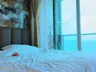 Caroline's Live Sex Cam Show