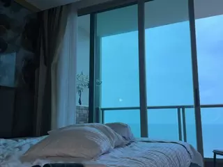 Caroline's Live Sex Cam Show