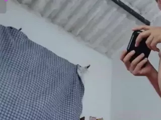 ebonyahgata's Live Sex Cam Show