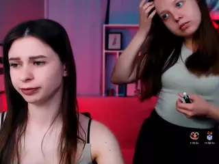 flora-ri's Live Sex Cam Show