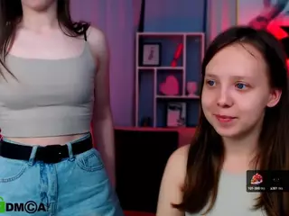 flora-ri's Live Sex Cam Show