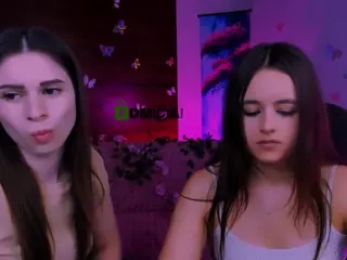 flora-ri's Live Sex Cam Show