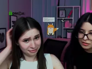 flora-ri's Live Sex Cam Show