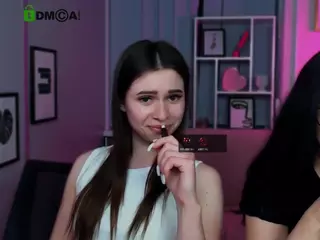 flora-ri's Live Sex Cam Show