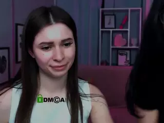 flora-ri's Live Sex Cam Show
