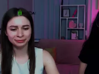 flora-ri's Live Sex Cam Show