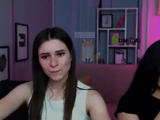 flora-ri's Live Sex Cam Show