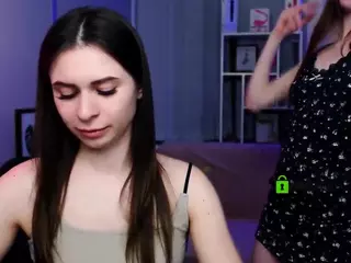 flora-ri's Live Sex Cam Show