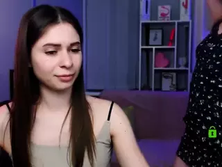 flora-ri's Live Sex Cam Show