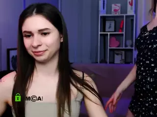 flora-ri's Live Sex Cam Show