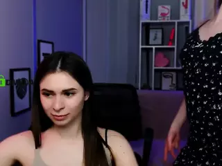 flora-ri's Live Sex Cam Show