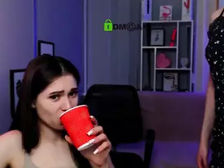 flora-ri's Live Sex Cam Show