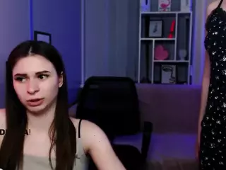 flora-ri's Live Sex Cam Show