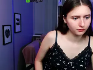 flora-ri's Live Sex Cam Show