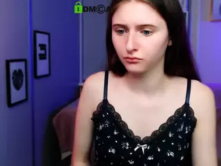 flora-ri's Live Sex Cam Show