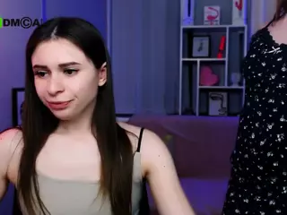 flora-ri's Live Sex Cam Show