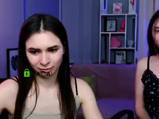 flora-ri's Live Sex Cam Show