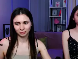 flora-ri's Live Sex Cam Show