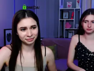 flora-ri's Live Sex Cam Show