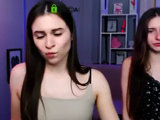 flora-ri's Live Sex Cam Show