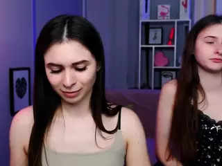 flora-ri's Live Sex Cam Show