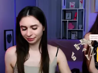 flora-ri's Live Sex Cam Show