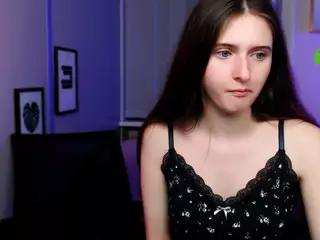 flora-ri's Live Sex Cam Show