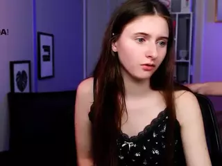 flora-ri's Live Sex Cam Show