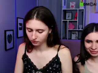 flora-ri's Live Sex Cam Show