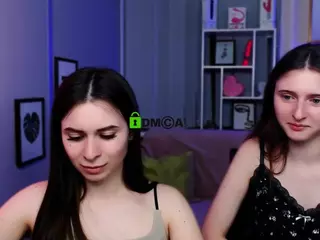 flora-ri's Live Sex Cam Show