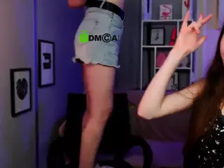 flora-ri's Live Sex Cam Show