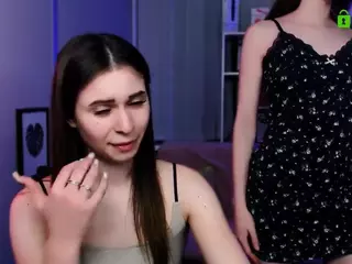 flora-ri's Live Sex Cam Show
