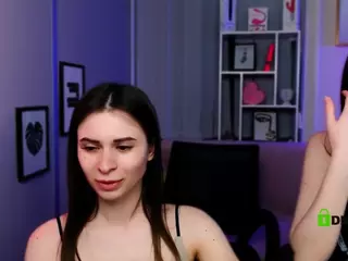 flora-ri's Live Sex Cam Show