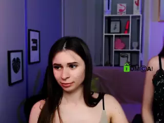 flora-ri's Live Sex Cam Show