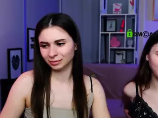 flora-ri's Live Sex Cam Show