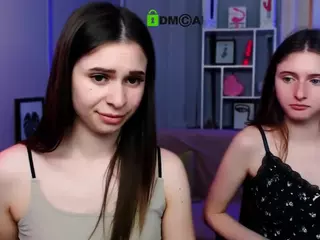 flora-ri's Live Sex Cam Show