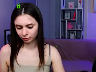 flora-ri's Live Sex Cam Show