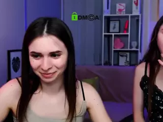 flora-ri's Live Sex Cam Show