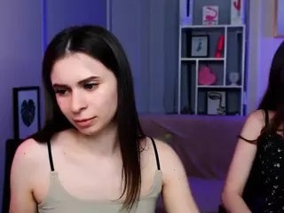 flora-ri's Live Sex Cam Show
