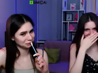 flora-ri's Live Sex Cam Show