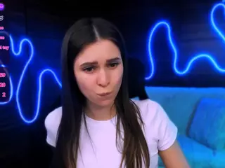 flora-ri's Live Sex Cam Show