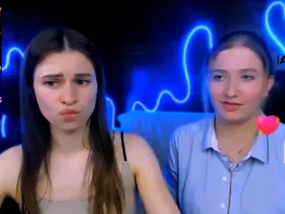 flora-ri's Live Sex Cam Show