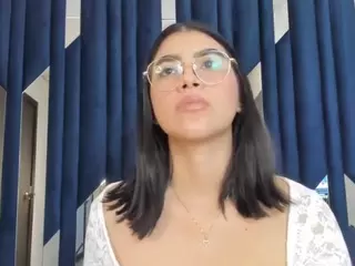 Julietahtt's Live Sex Cam Show