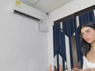 Julietahtt's Live Sex Cam Show